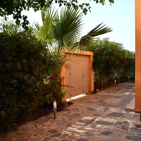 Ferienhaus Eliza 2 Bedroom Sunny House With Sea View