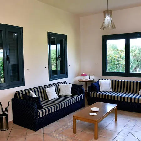 Eliza 2 Bedroom Sunny House With Sea View Ferienhaus