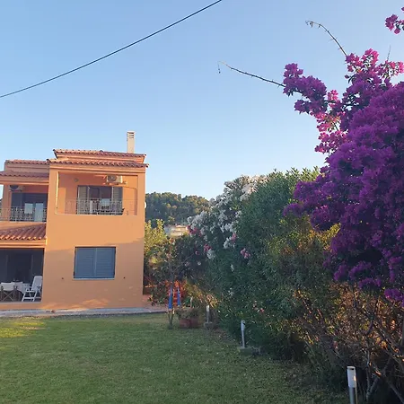 Eliza 2 Bedroom Sunny House With Sea View Casa de Férias Mourteri