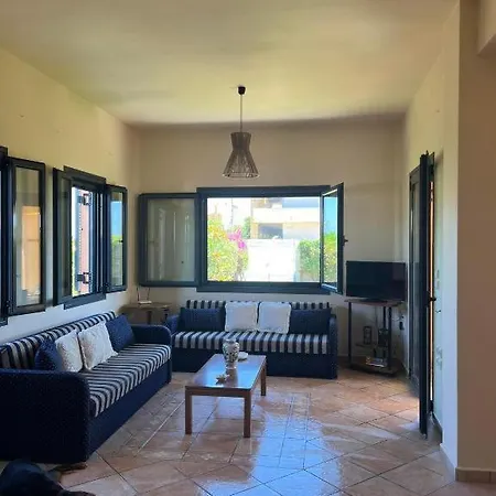 Casa de Férias Eliza 2 Bedroom Sunny House With Sea View