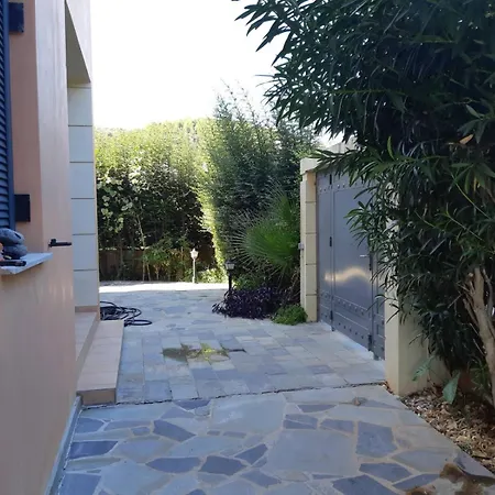 Casa de Férias Eliza 2 Bedroom Sunny House With Sea View