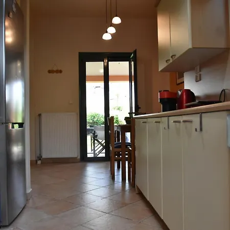 Ferienhaus Eliza 2 Bedroom Sunny House With Sea View