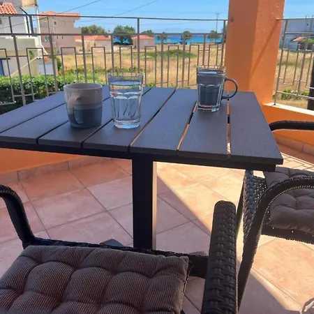 Eliza 2 Bedroom Sunny House With Sea View Ferienhaus *